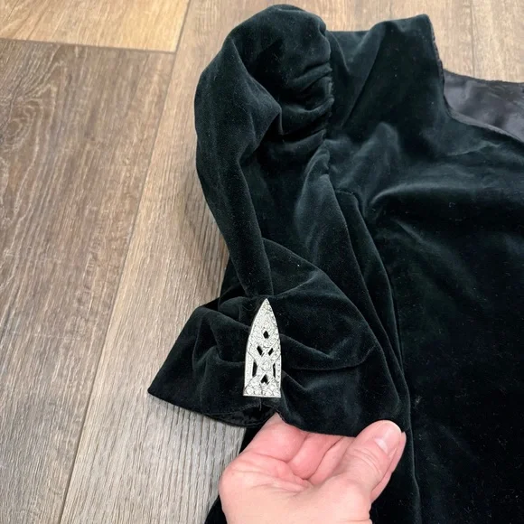 Vintage 80s Maggie Breen black velvet embellished sleeves dress 14P mini - Picture 3 of 13